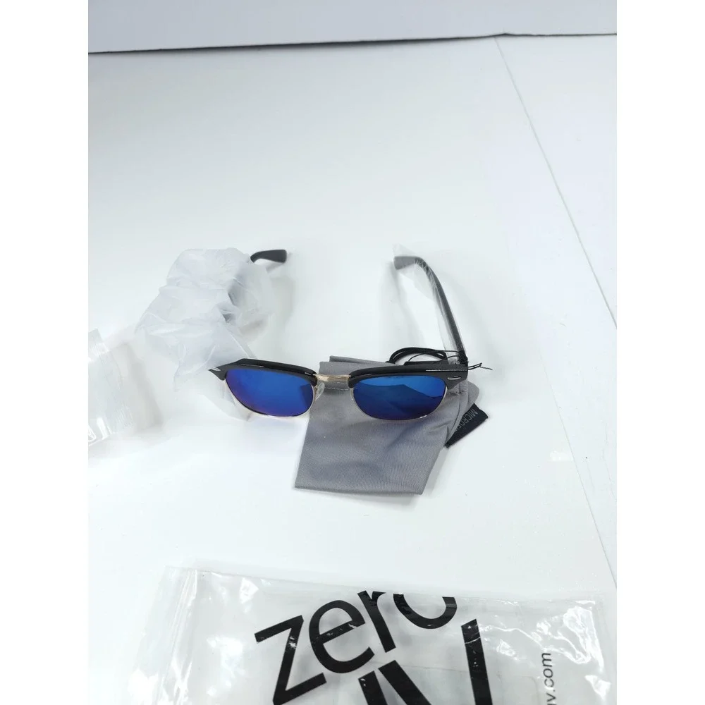 NWT‎ ZeroUV Retro Blue Black Oval Lens Sunglasses Microfiber Pouch